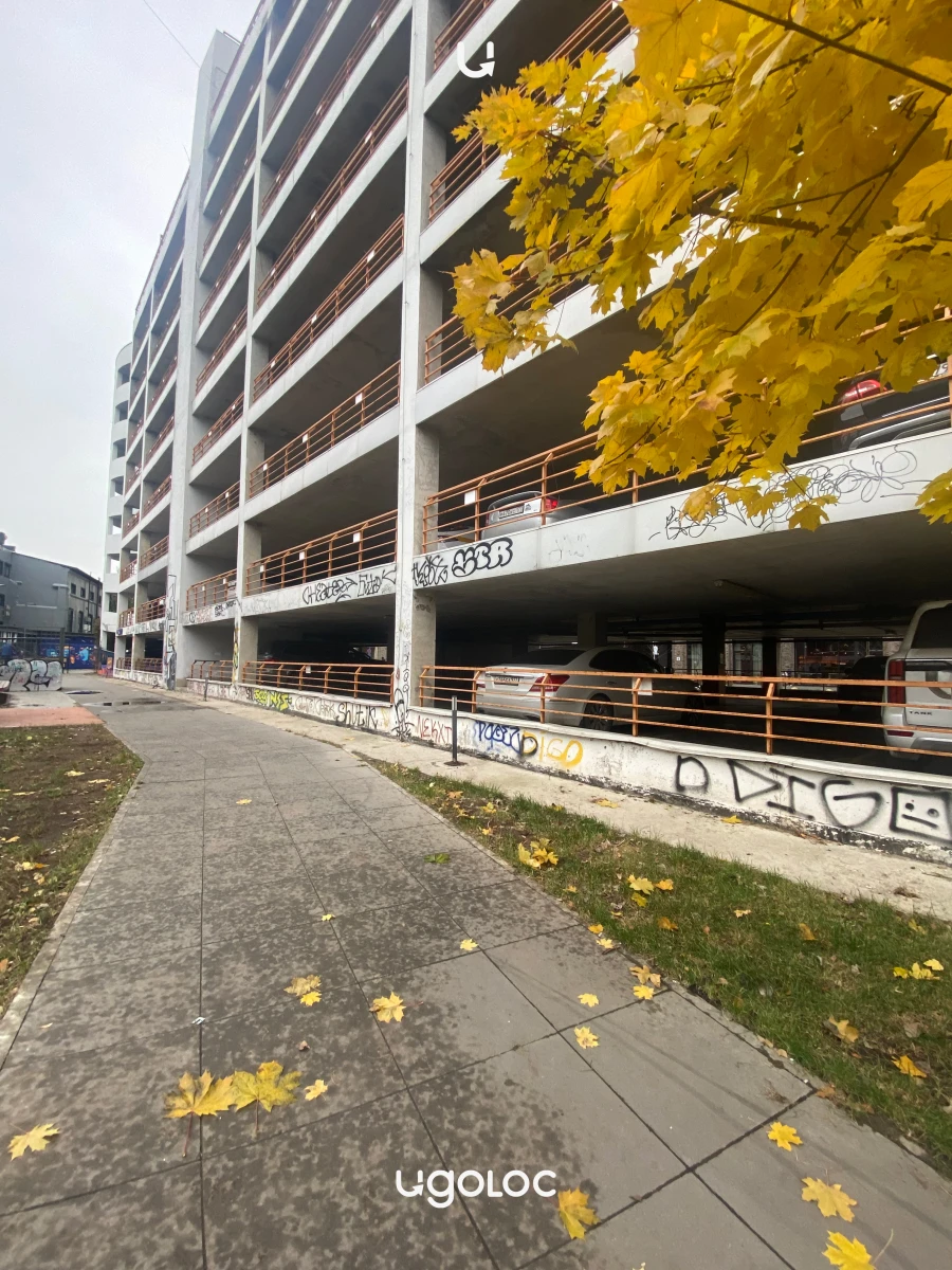 Скейт-парк с граффити