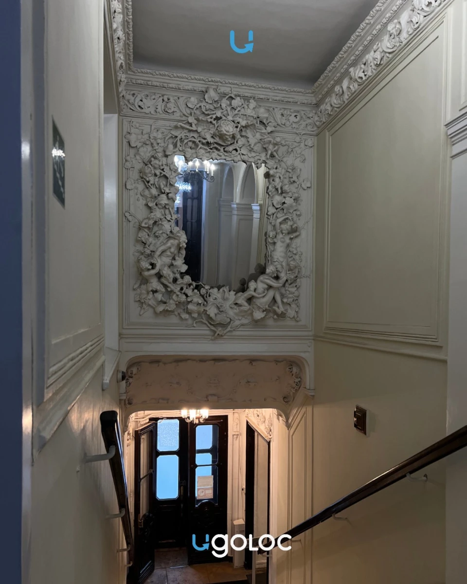 Одна из самых красивых лестниц Москвы