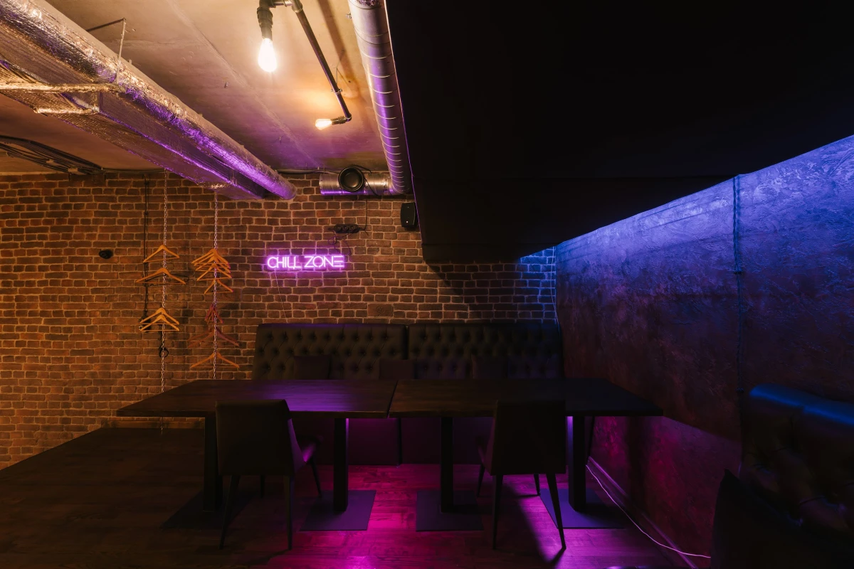 Двухуровневый бар лофт в стиле Стимпанк!