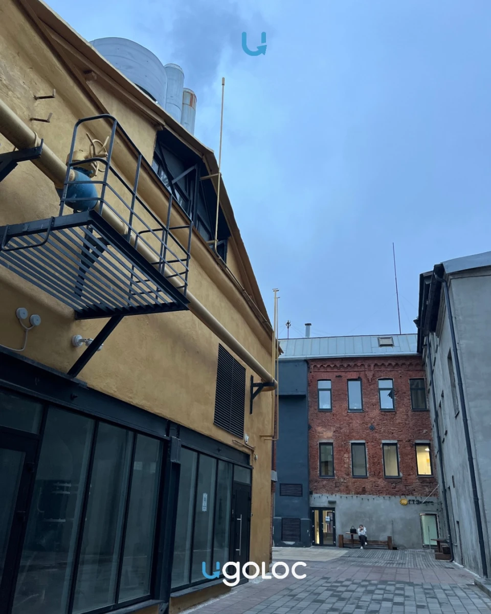 Дворик на улице Радонежского