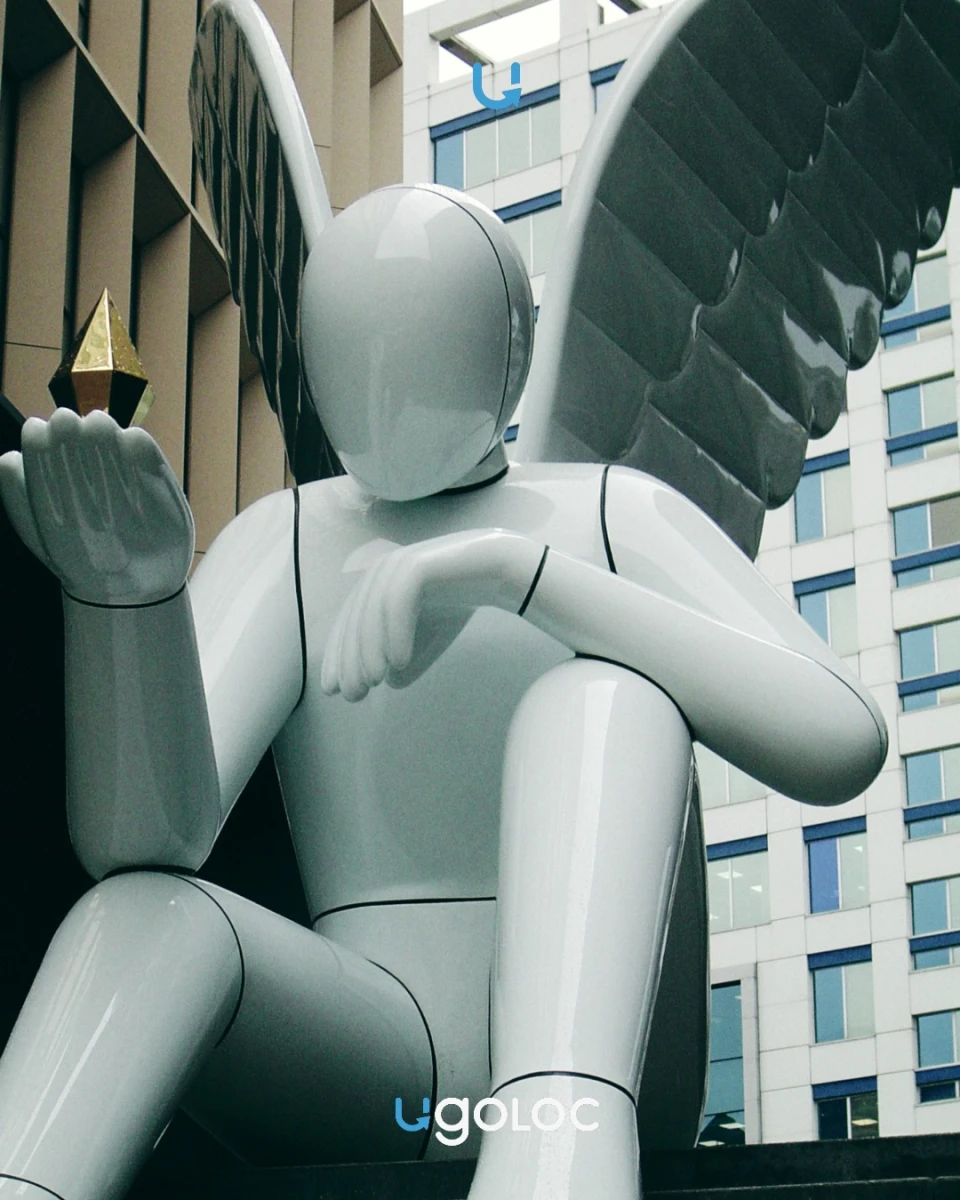 Скульптура с ангелом на Белорусской