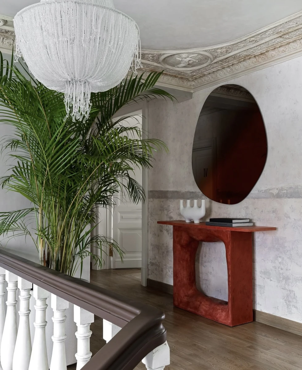 Twelve reasons hotel