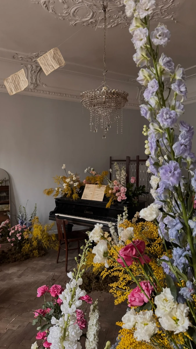 Большая комната на Петроградской