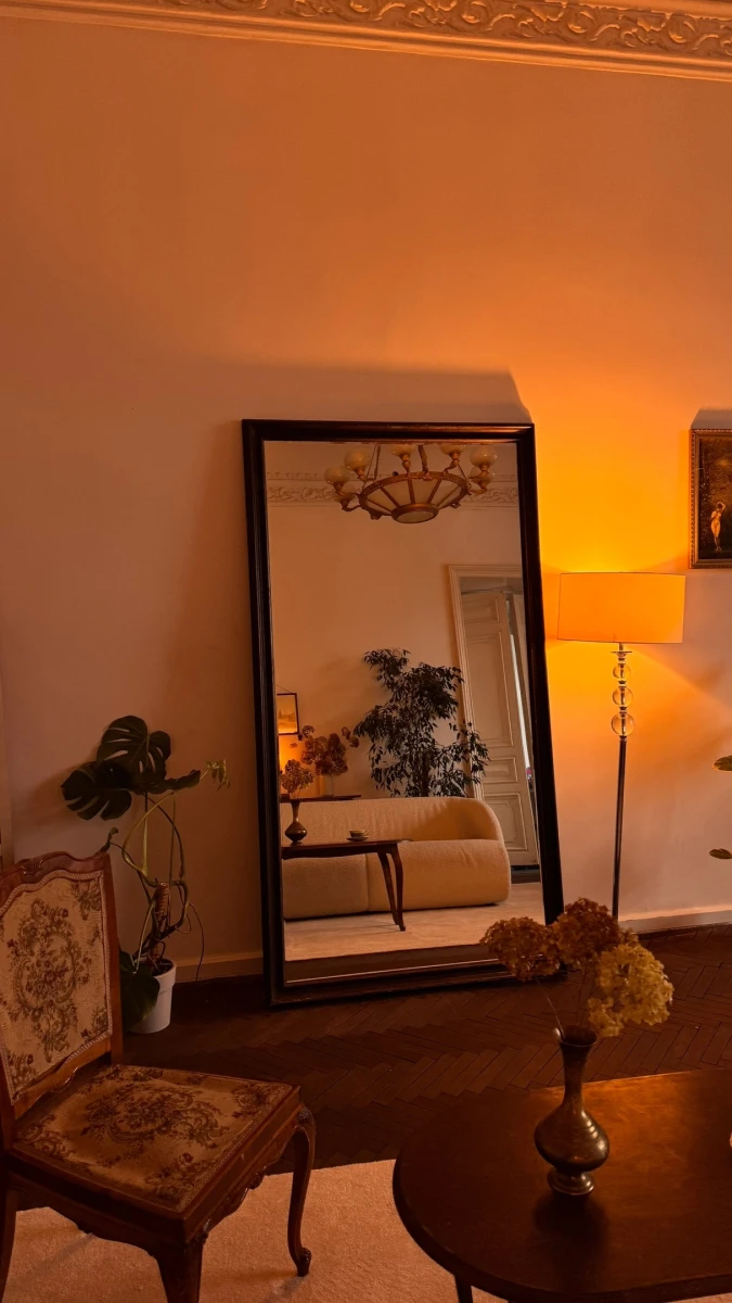 Гостиная в особняке на Выборгской