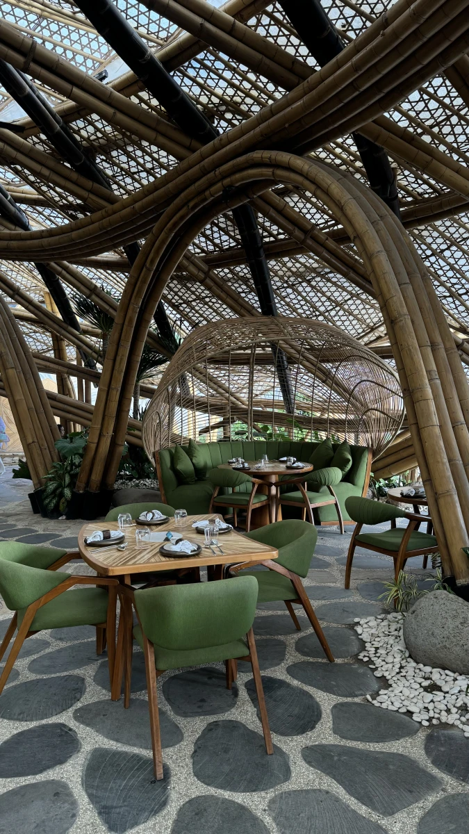 Luna beach club Бич клаб с пляжем