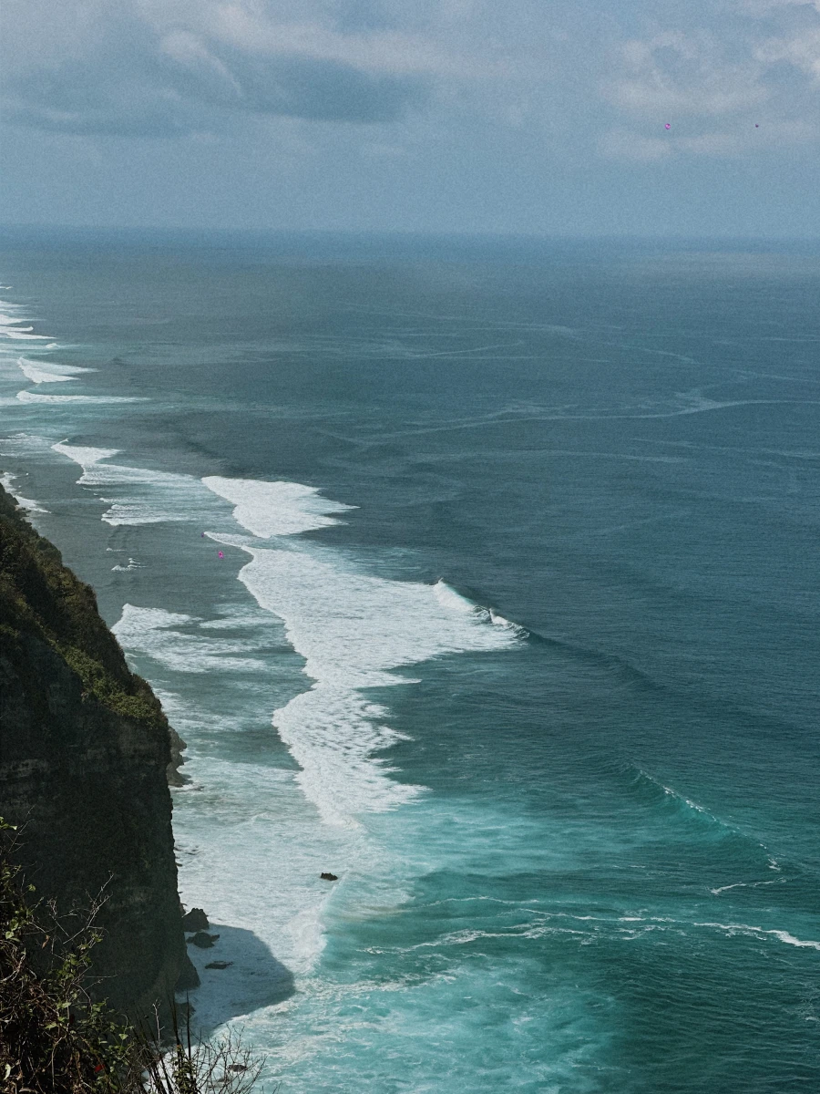 The edge Бич-клуб с бассейном