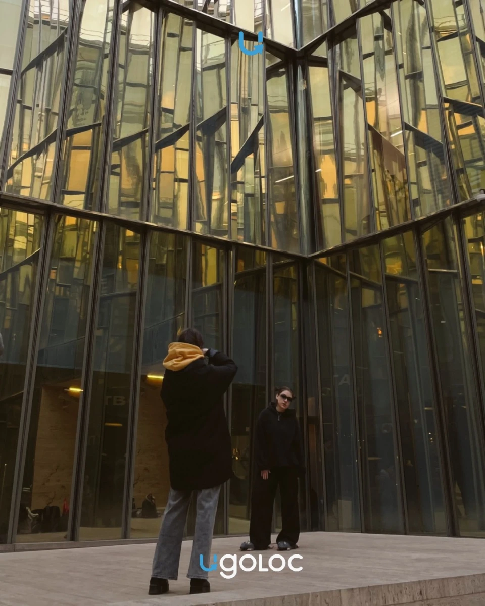 Зеркальный двор в Санкт-Петербурге