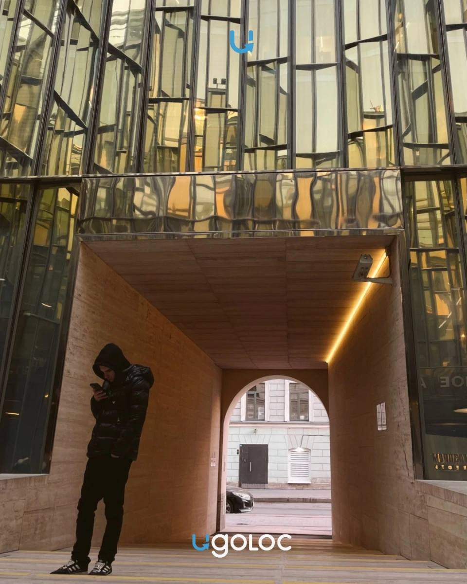 Зеркальный двор в Санкт-Петербурге