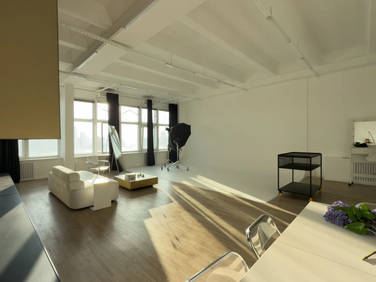 SunSide  Зал SHELL (м. Киевская)