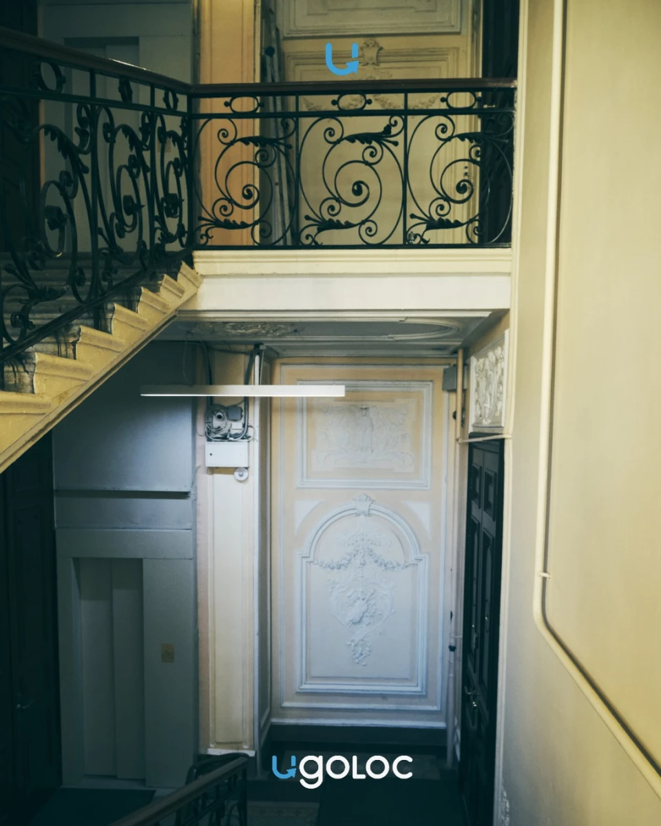 Парадная доходного дома A.Е. Бурцева