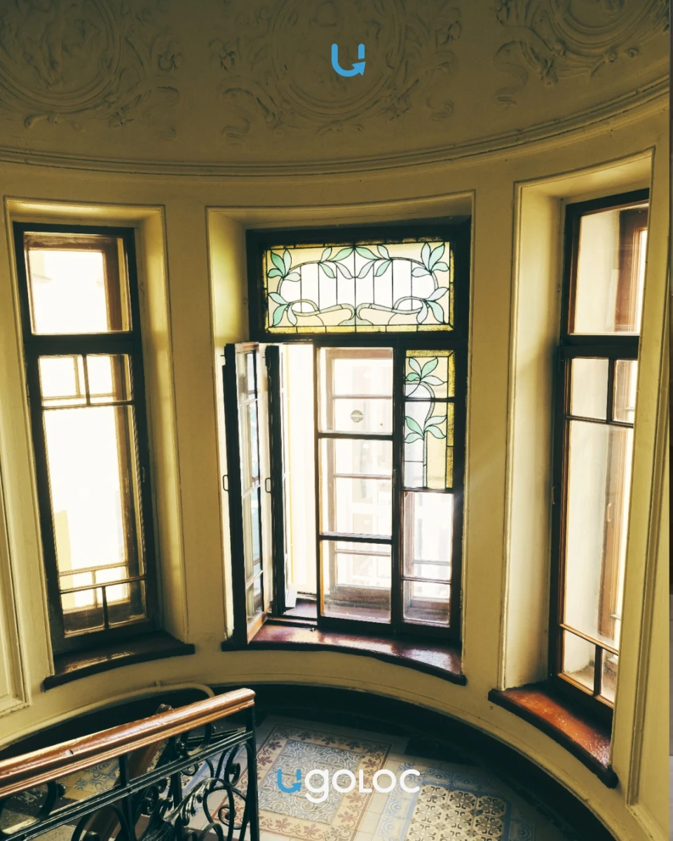 Парадная доходного дома A.Е. Бурцева