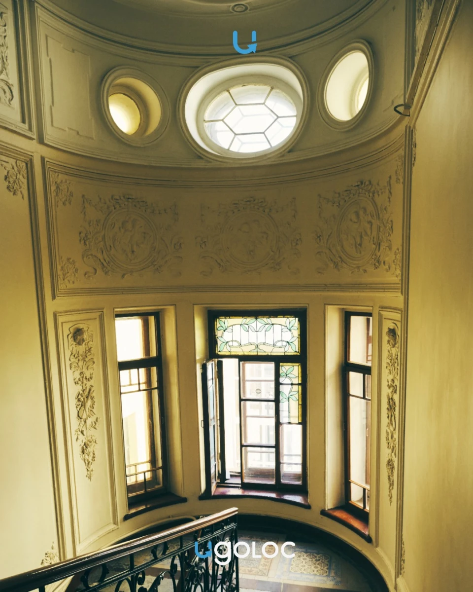 Парадная доходного дома A.Е. Бурцева