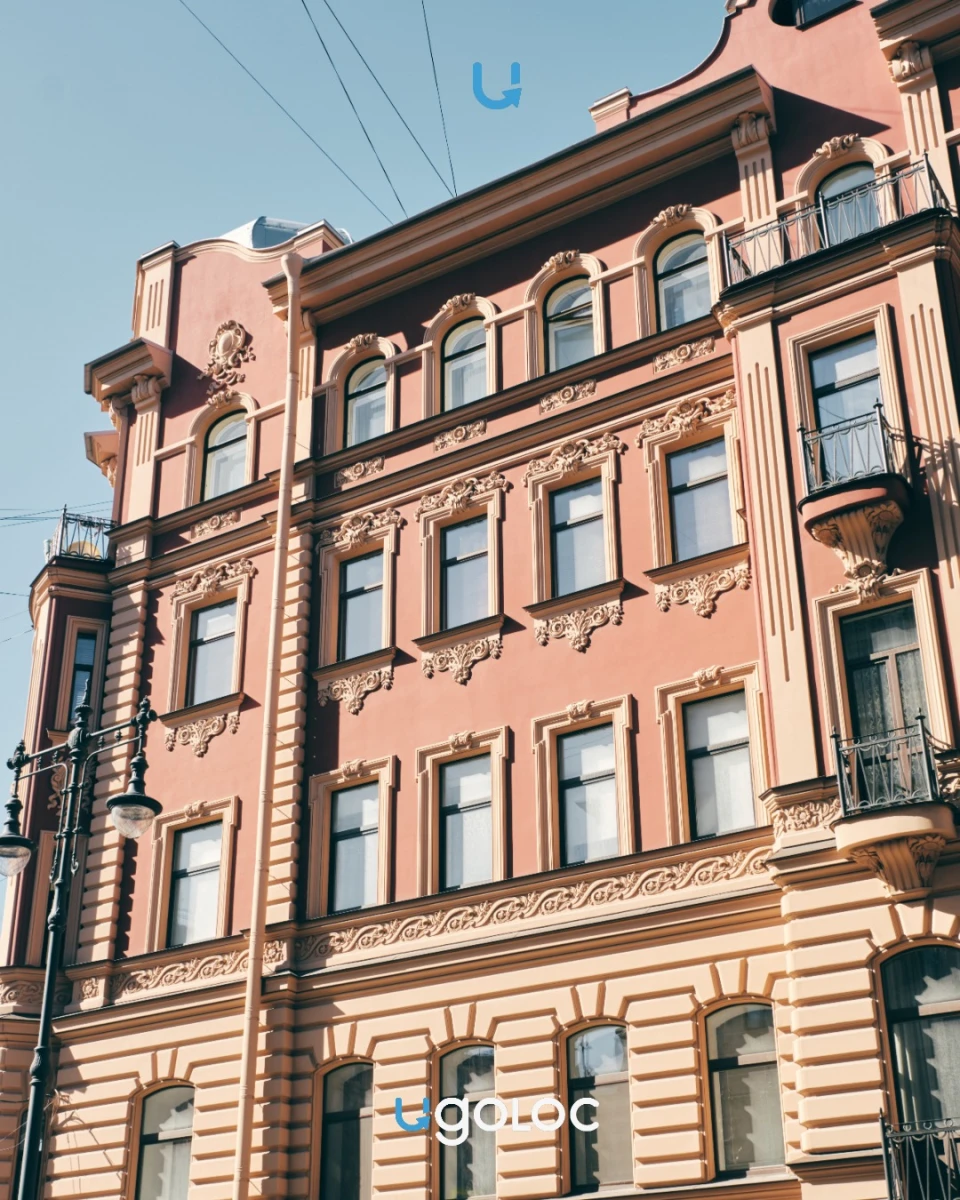 Парадная доходного дома A.Е. Бурцева