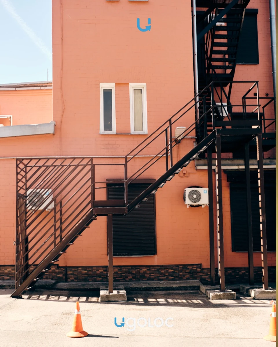 Красный треугольник