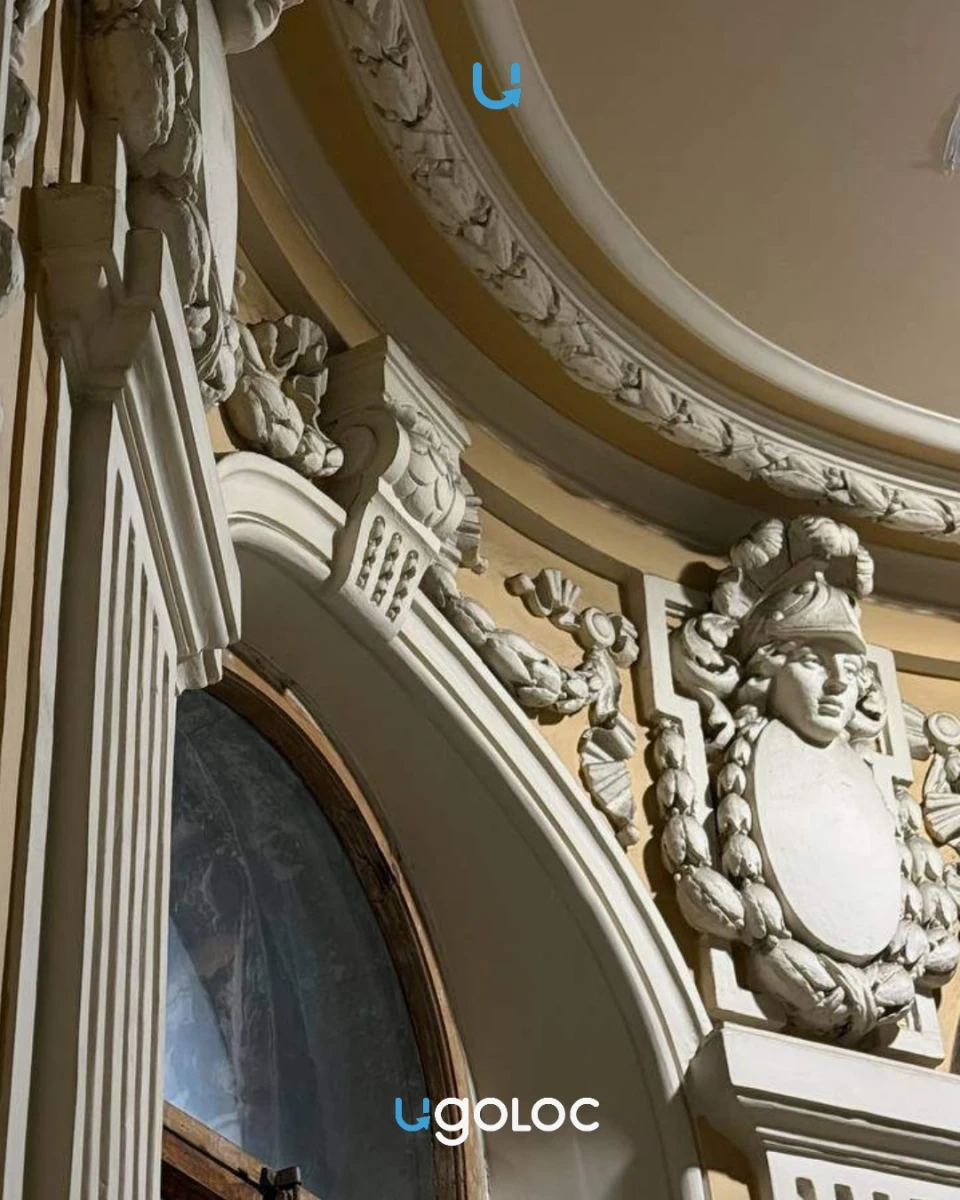 Парадная дома Блокка