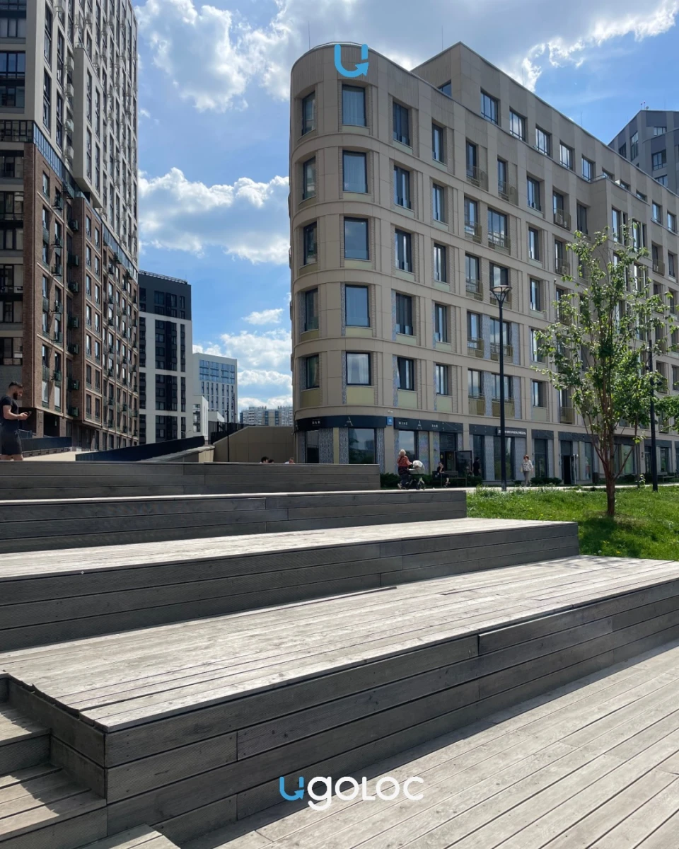 Набережная, Лихачева 12к4