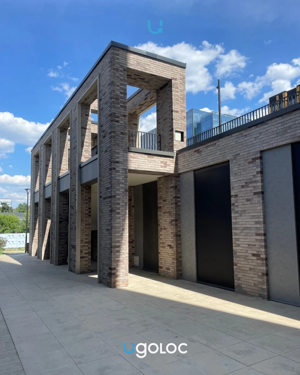 Локация на Лихачёва, 10