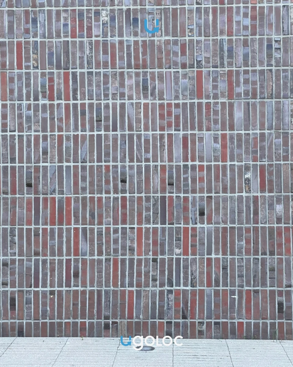 Локация на Лихачёва, 10