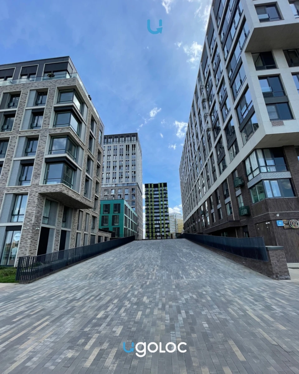 Локация на проспекте Лихачёва