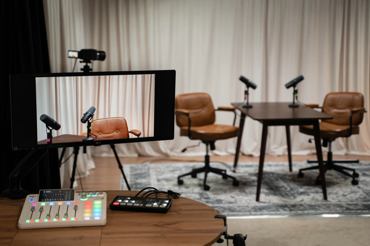 Podcast Mania - запись подкастов, уроков и контента