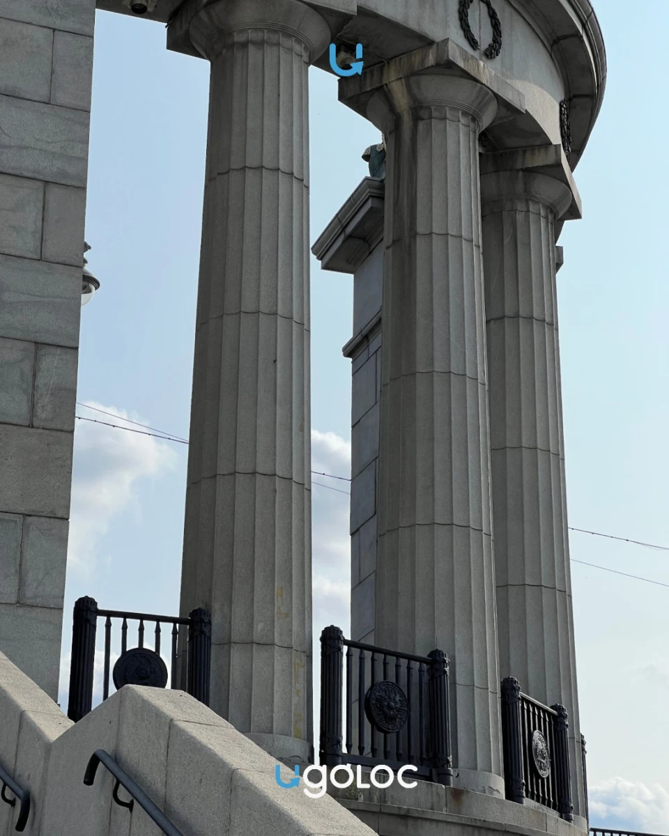 Новоарбатский мост