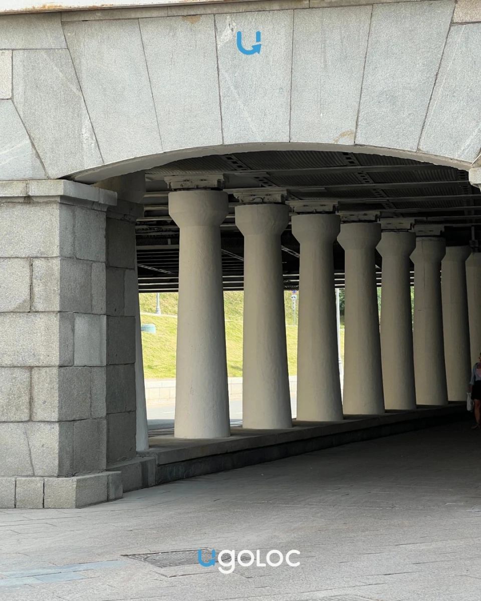 Новоарбатский мост