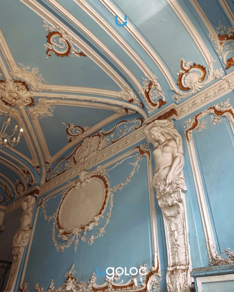 Парадная особняка Каншина