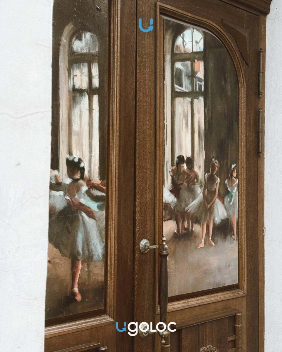 "Балетная Дверь"