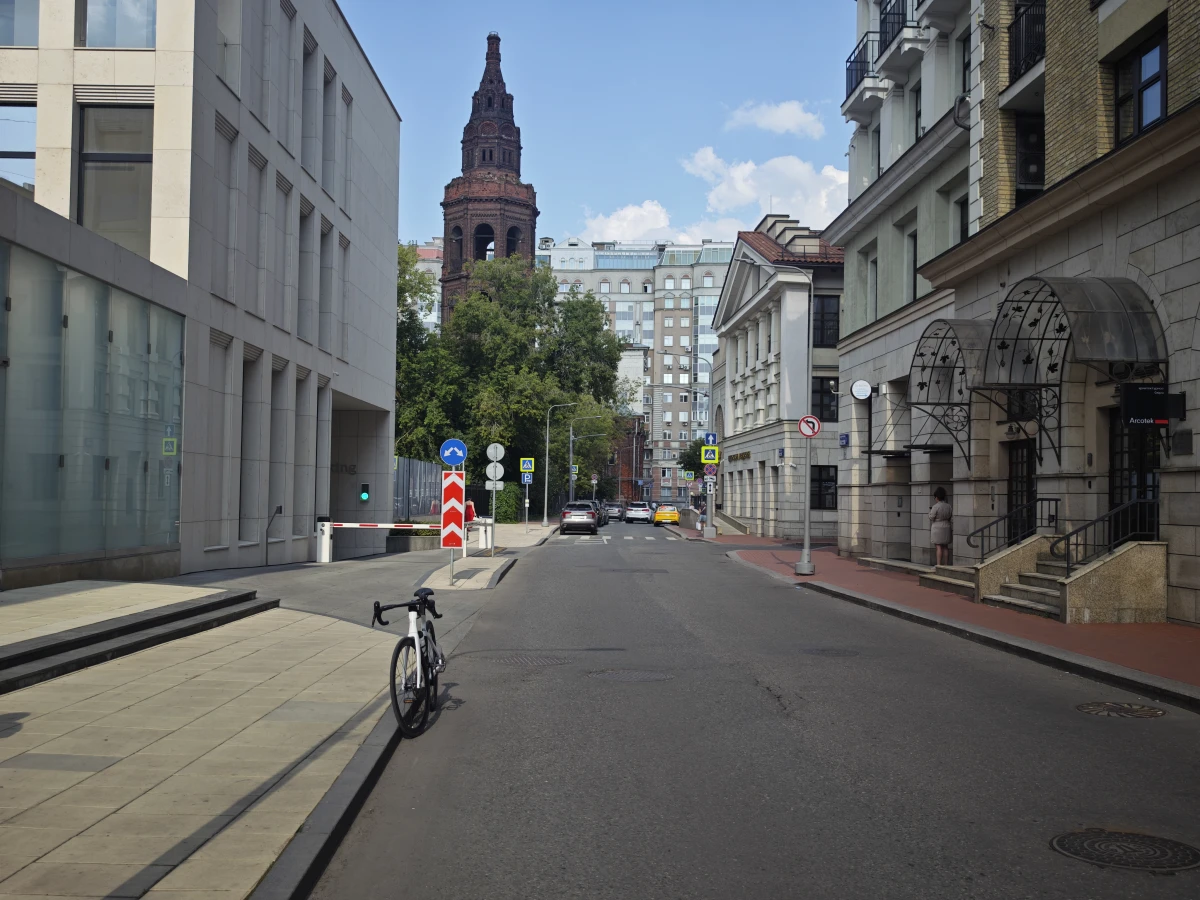 Переулок в Испанских кварталах