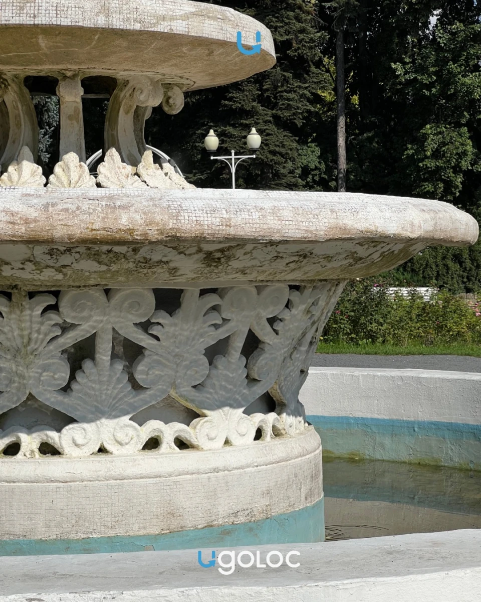 Фонтан в парке Горького