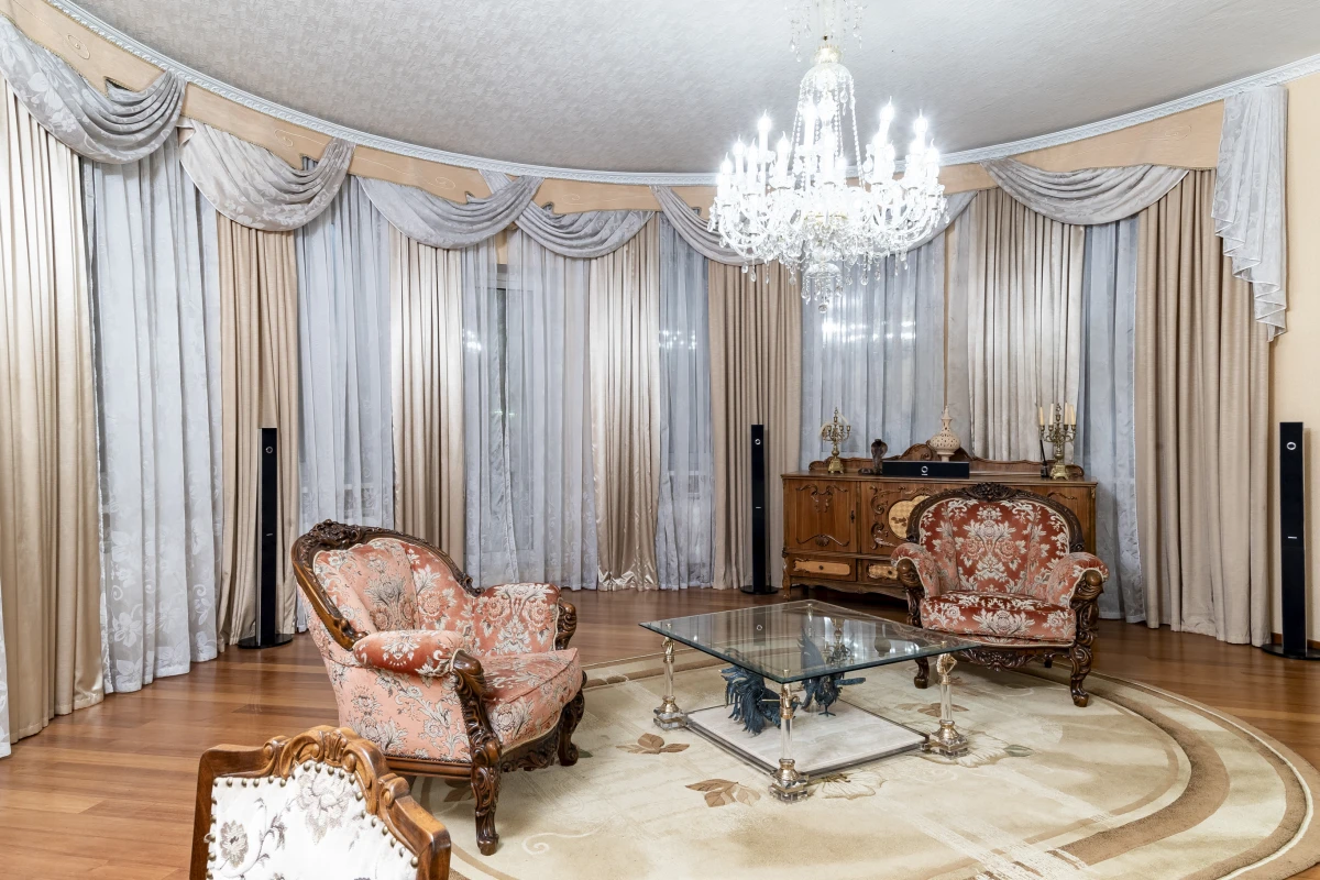 Фотодом "Версаль"