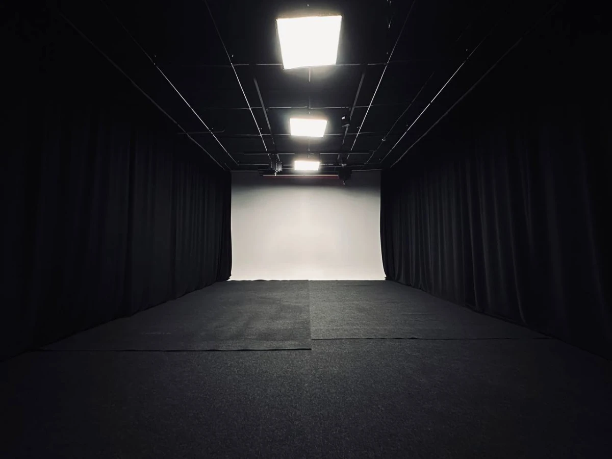 Белая циклорама