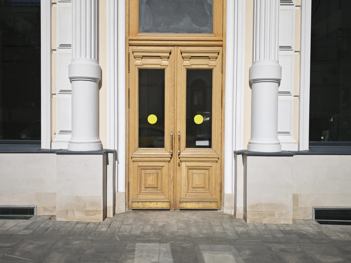 Улица в греческом стиле на Китай-городе