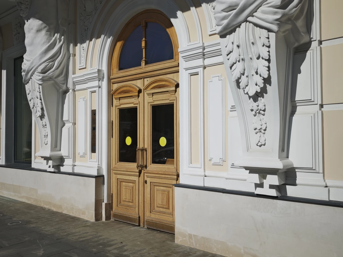 Улица в греческом стиле на Китай-городе