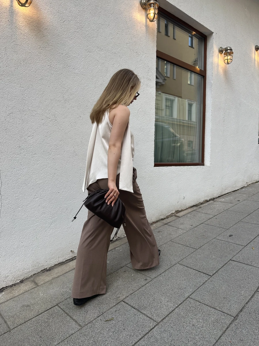 Фасад кафе «Анчоус клаб»