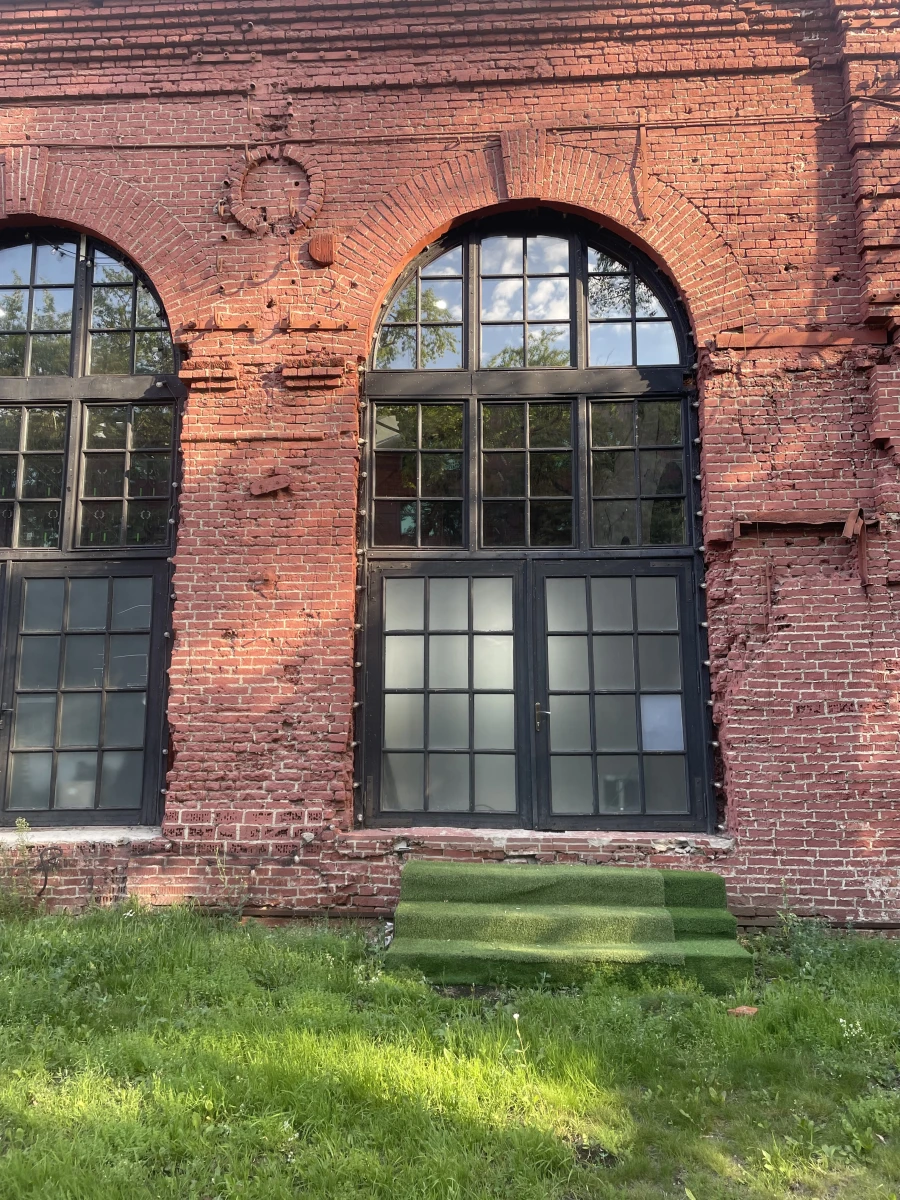 Большие окна