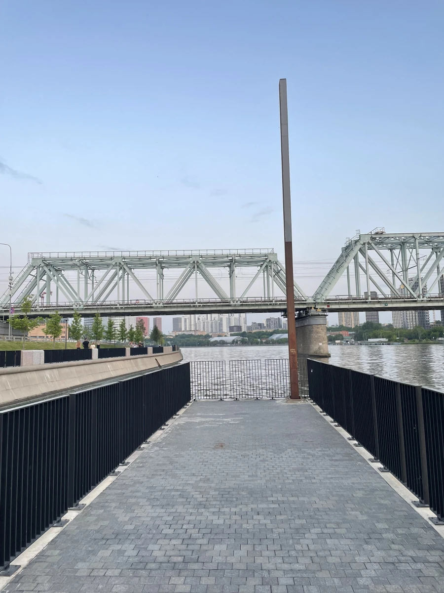 Мост на набережной Зиларт