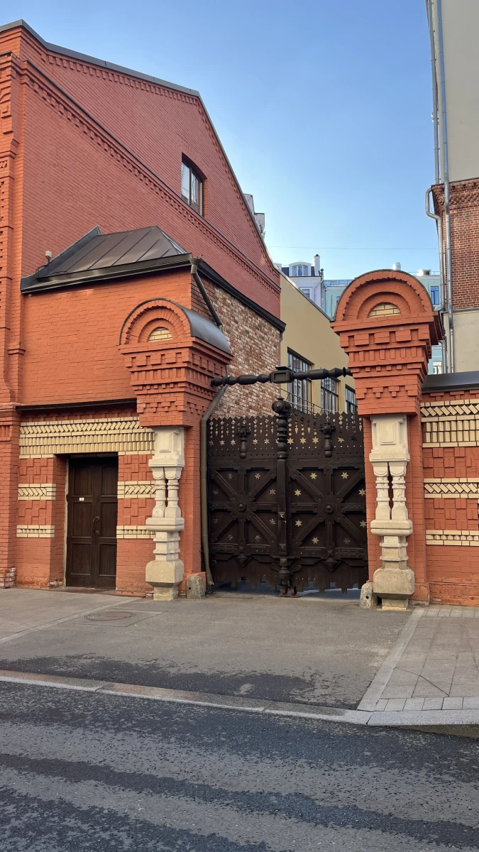 Здание музея кустарных изделий