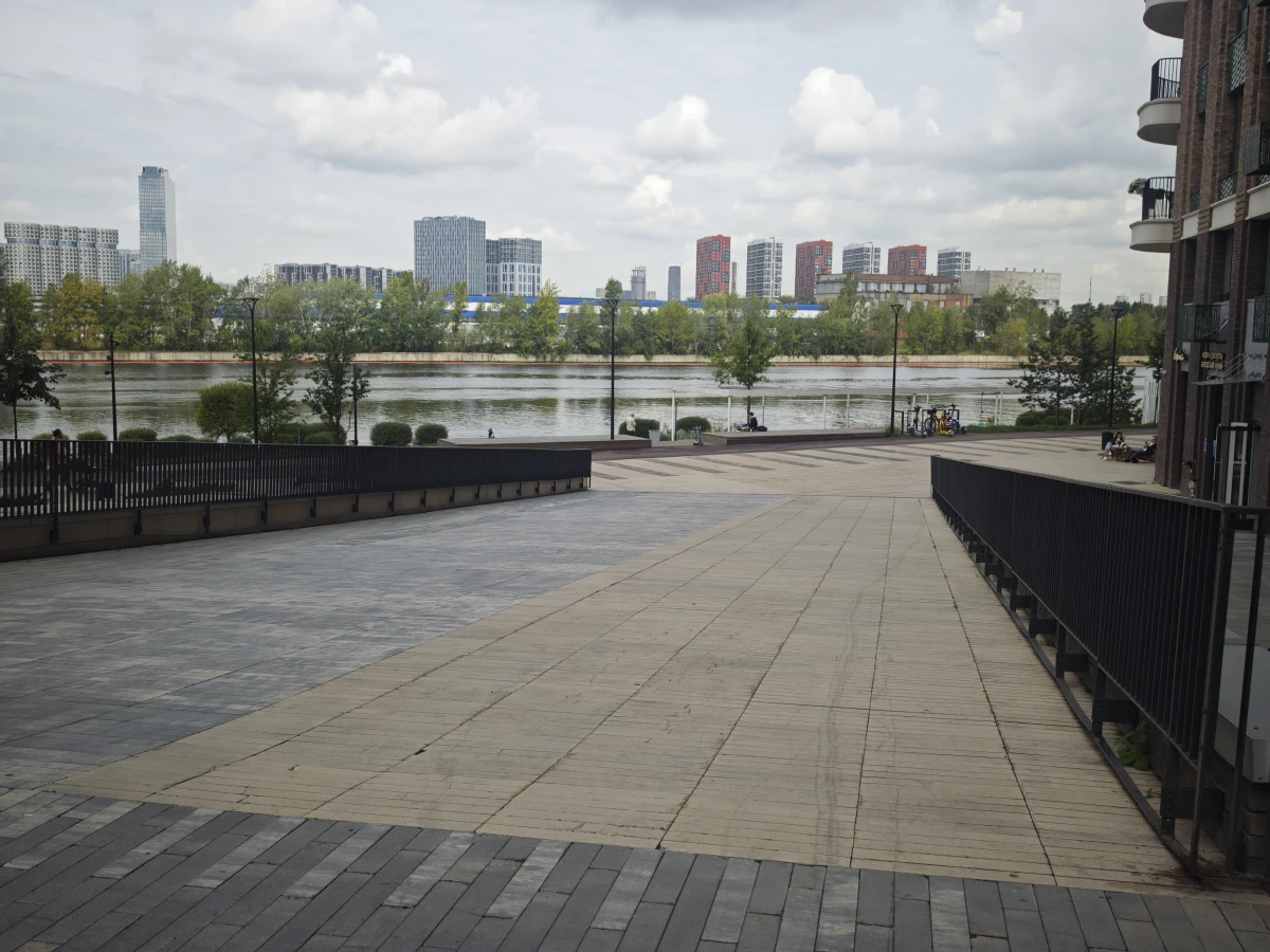 Квартал на набережной Now