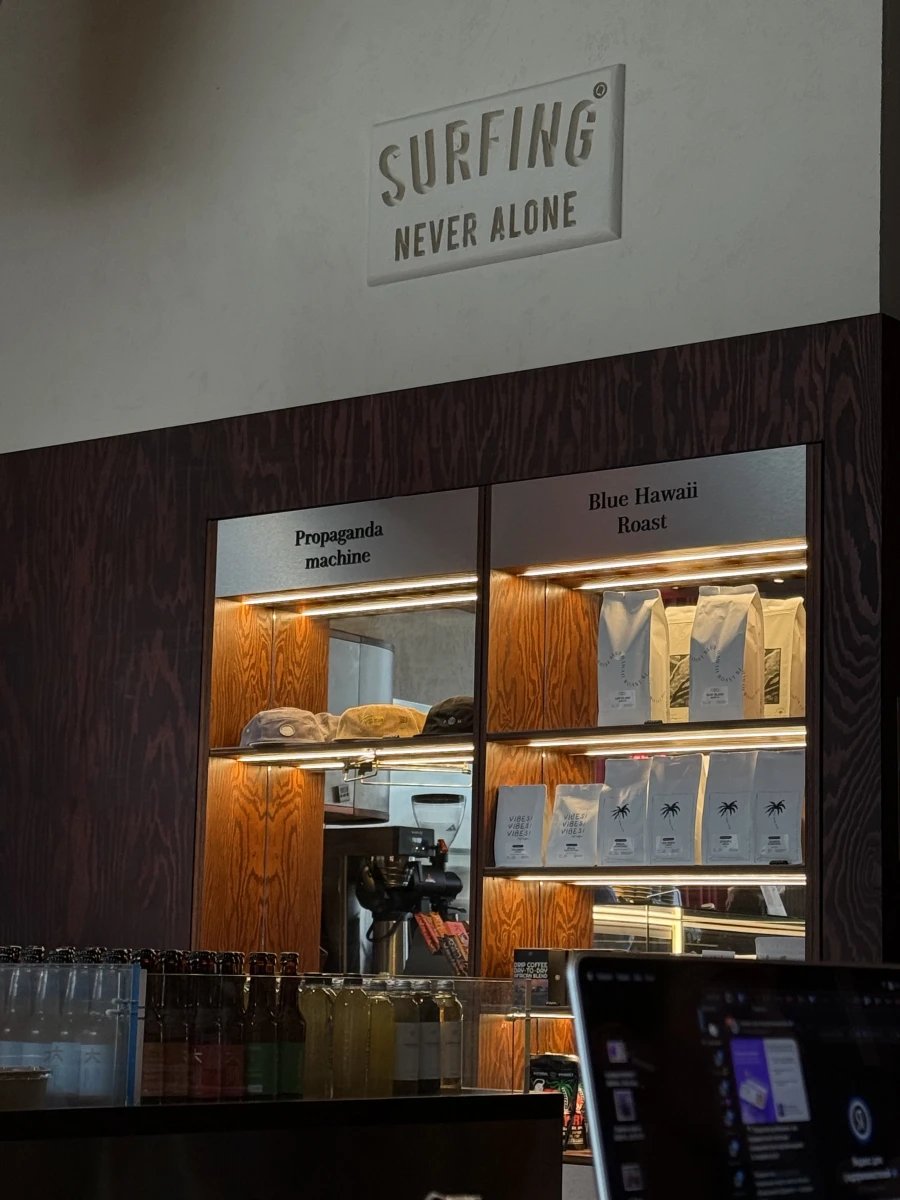Кофейня Surf Coffee на Тверской