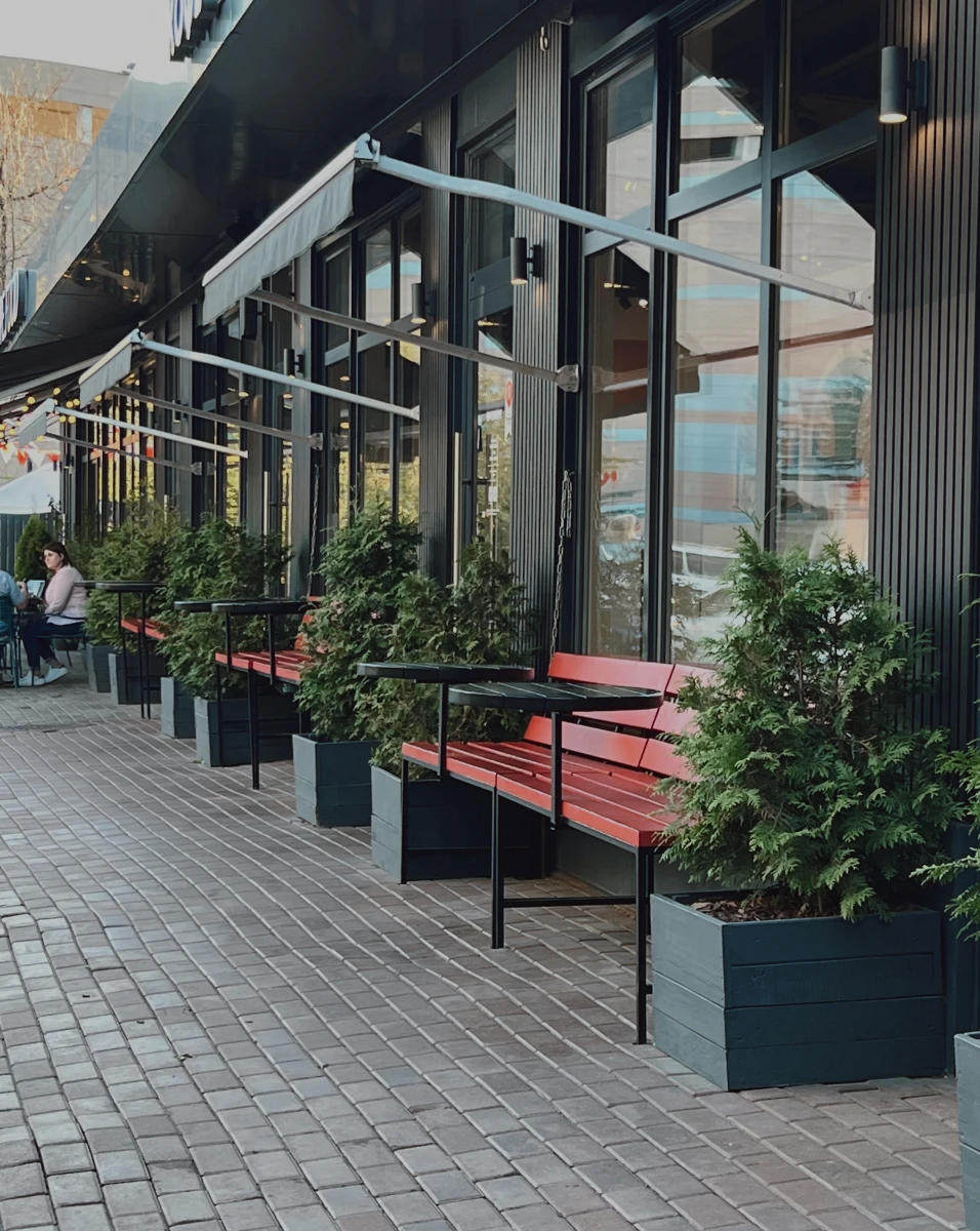 Веранда и фасад "Проморе"