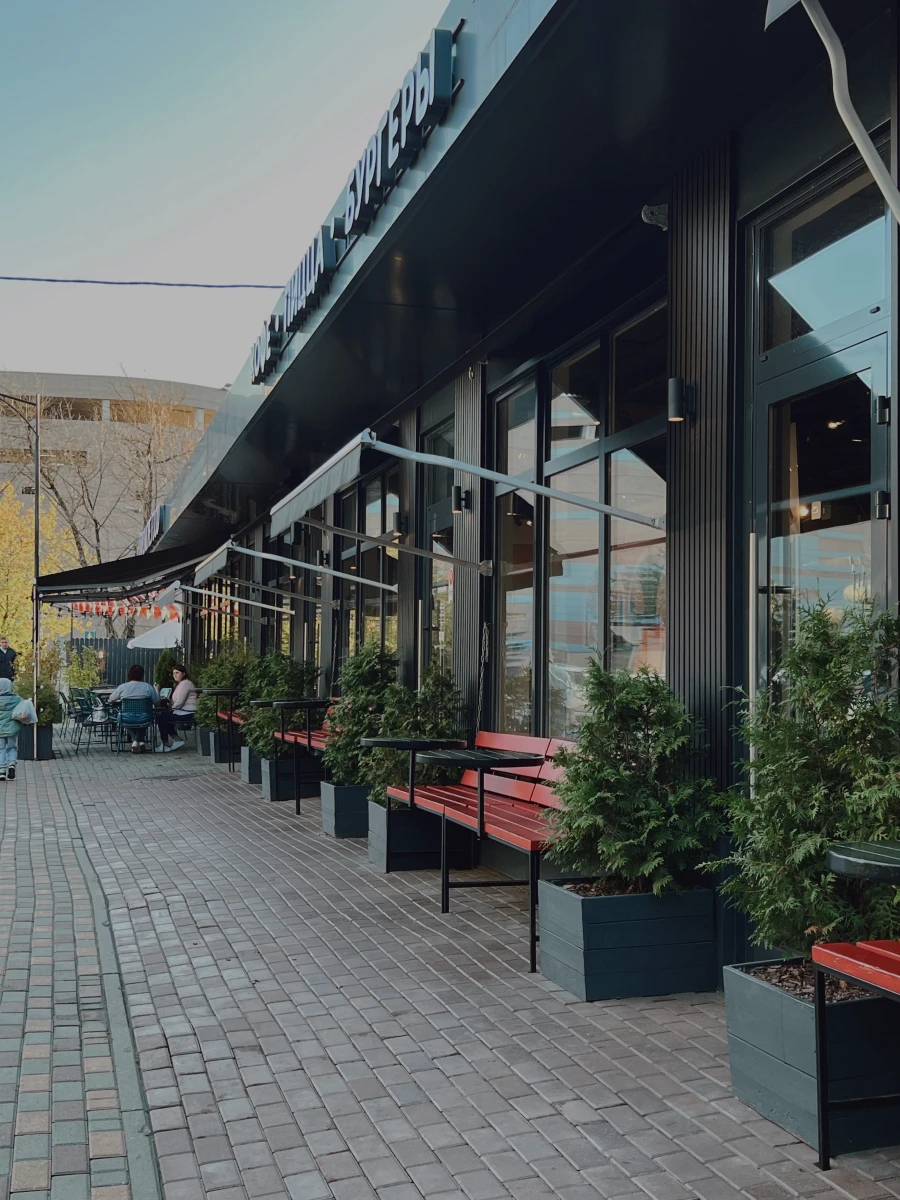 Веранда и фасад "Проморе"