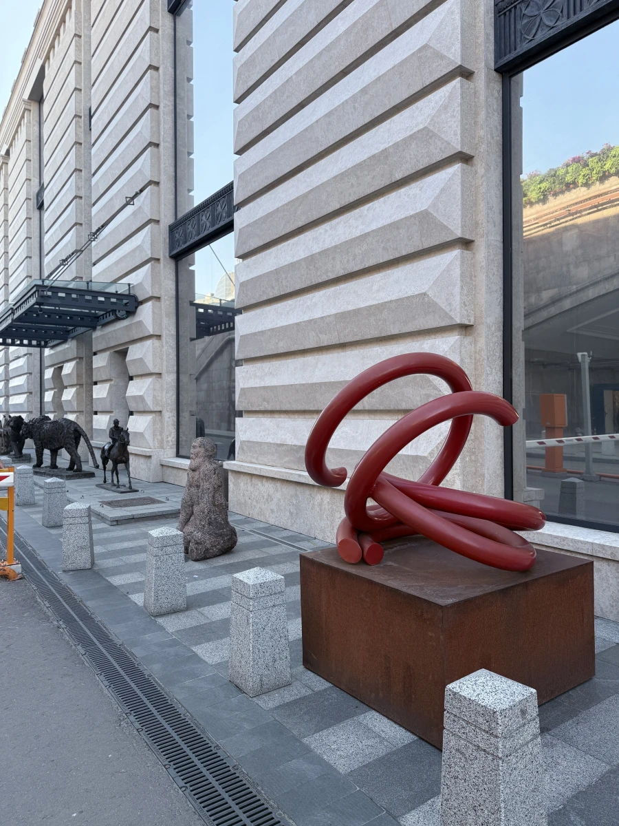 Инсталляции у ЖК Резеденция 1864