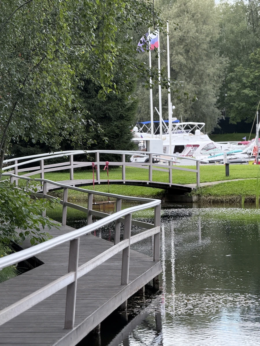 Яхт-клуб Фарватер