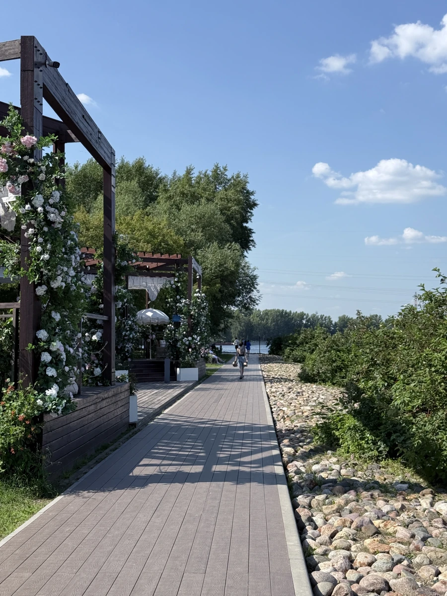 Покровский берег