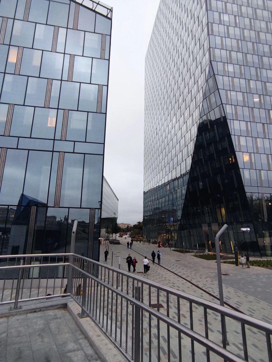 Стеклянный комплекс общежитий МГТУ им. Баумана