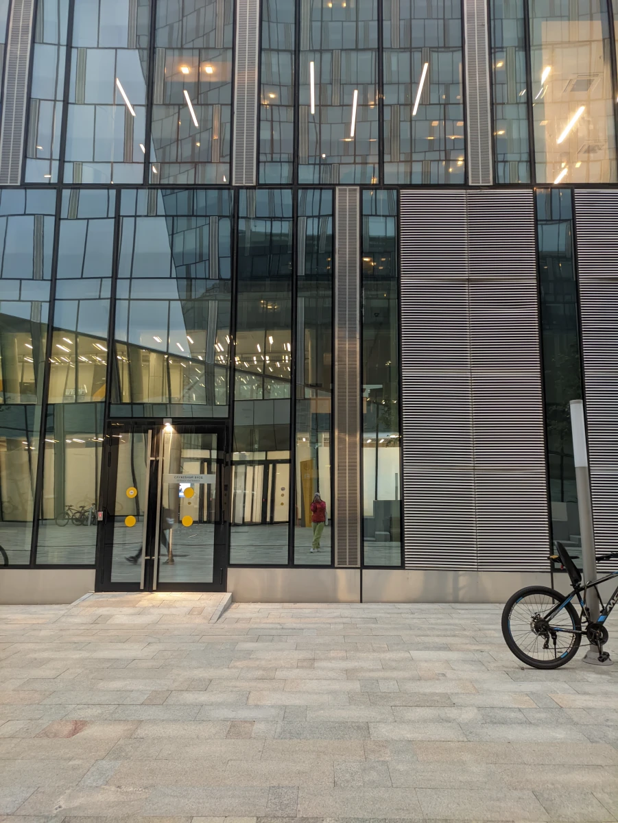 Стеклянный комплекс общежитий МГТУ им. Баумана