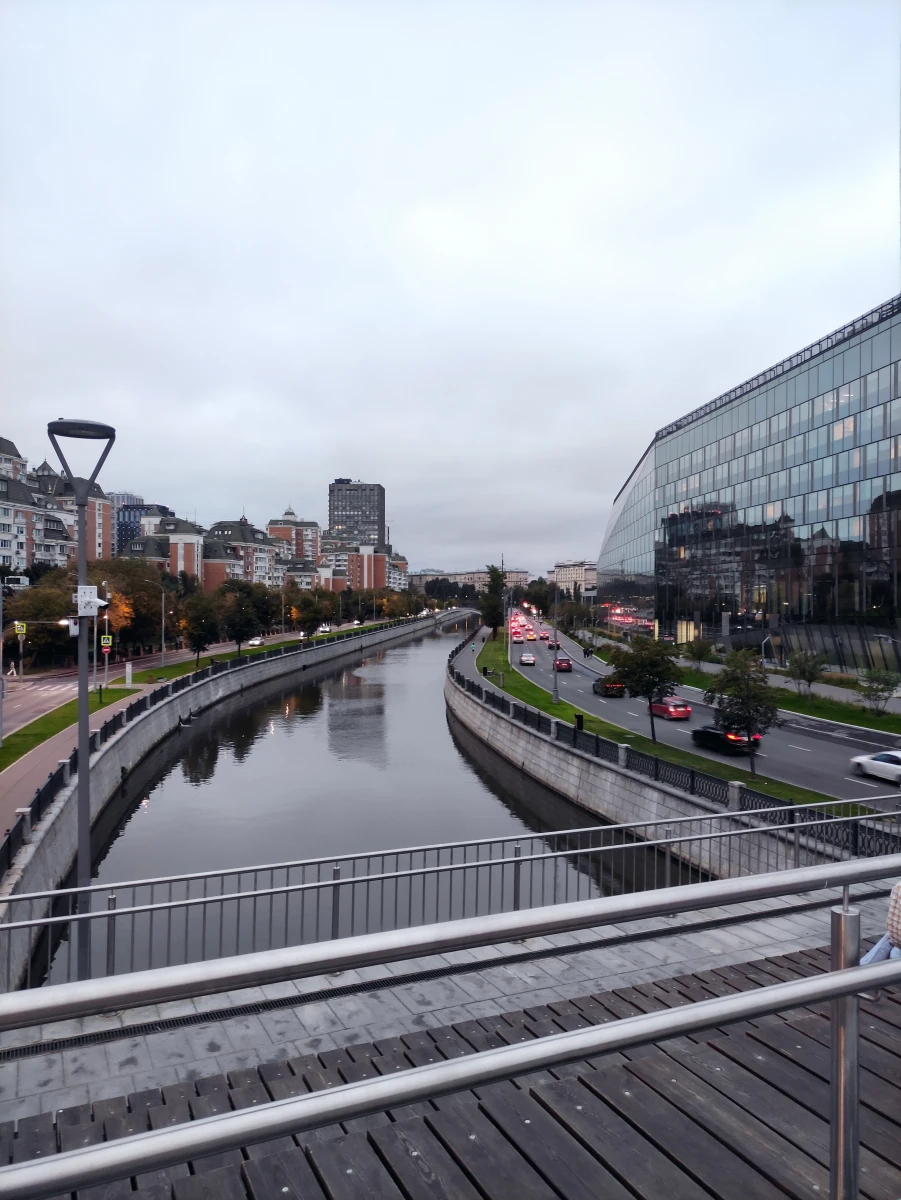 Велосипедный мост через Яузу