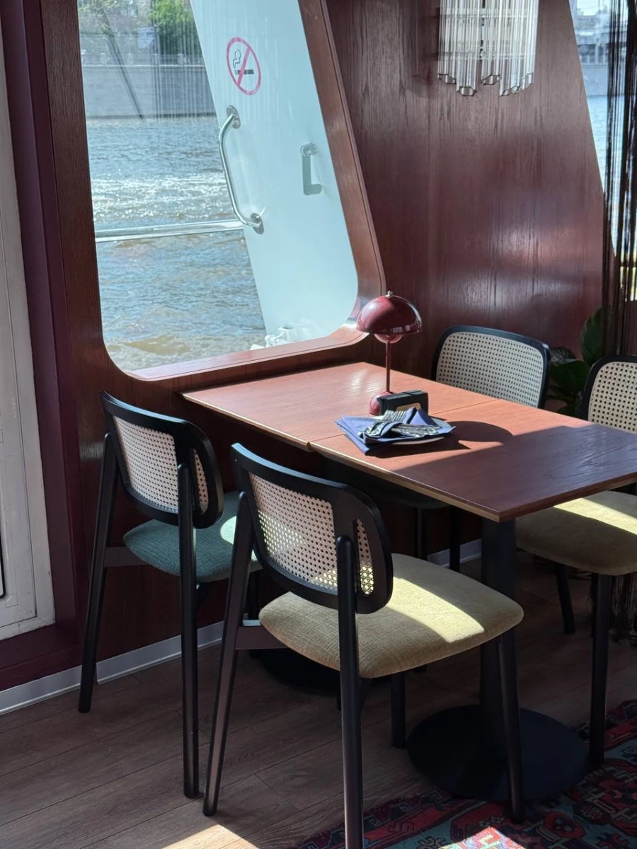 Круизный лайнер Cruise 2