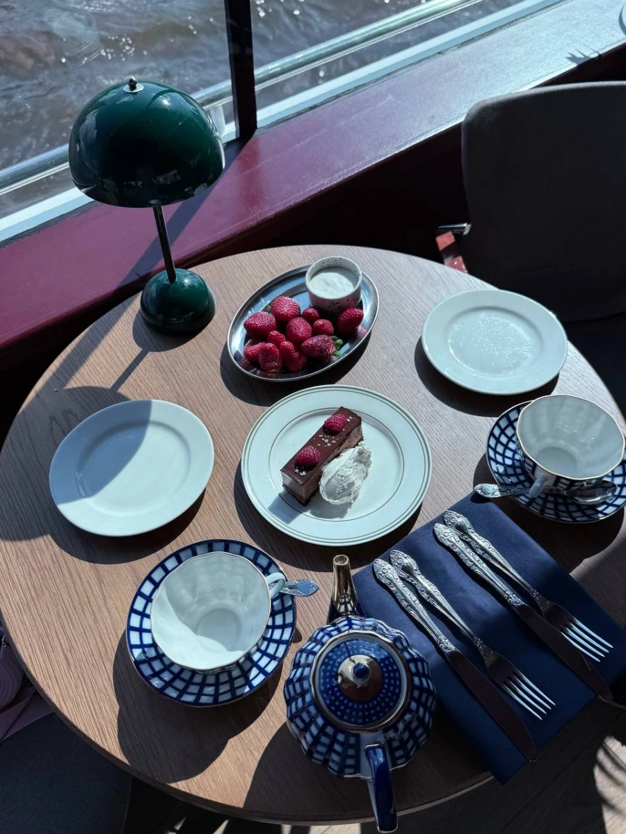 Круизный лайнер Cruise 2